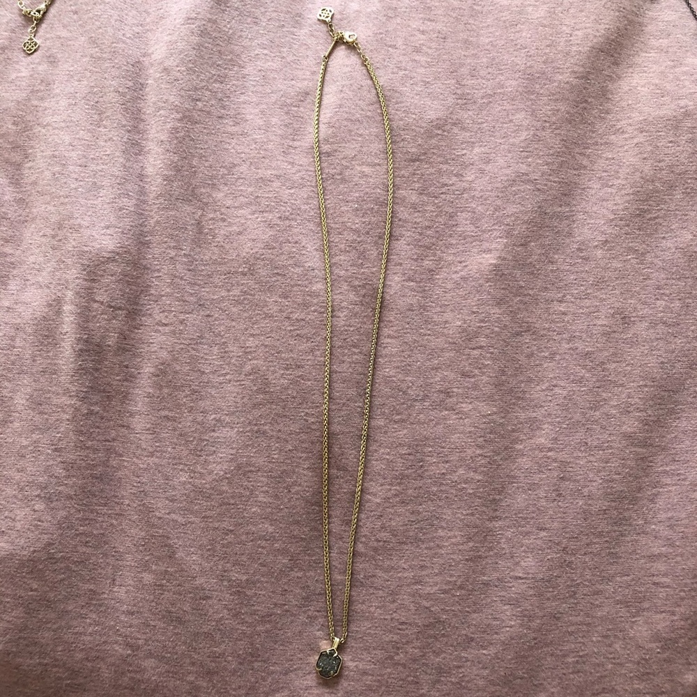 grey stone kendra scott